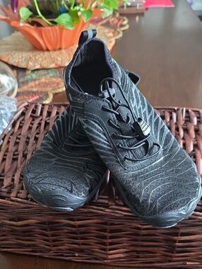 Black Textured Slip-On Athletic Shoes